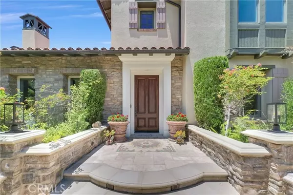 Irvine, CA 92603,25 Village Way