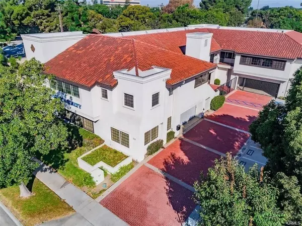 Santa Ana, CA 92701,1611 E 4th Street