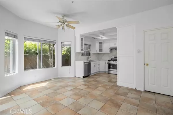 Reseda (los Angeles), CA 91335,7527 Tampa Avenue #1