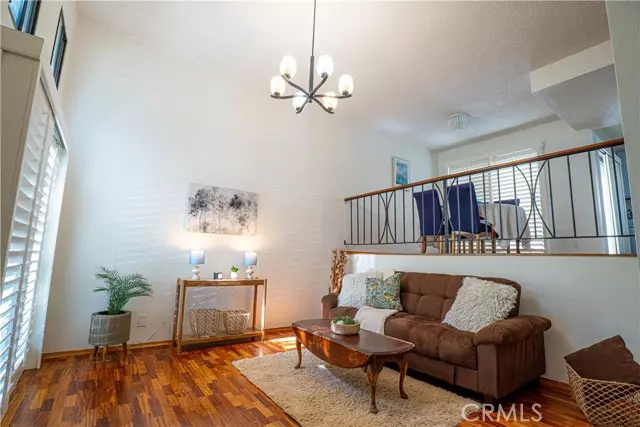 9620 Sepulveda Boulevard #4, North Hills (los Angeles), CA 91343