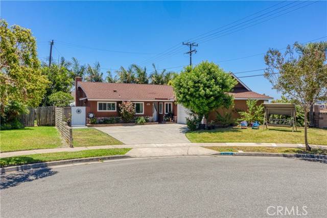 6002 Calvin Circle, Huntington Beach, CA 92647