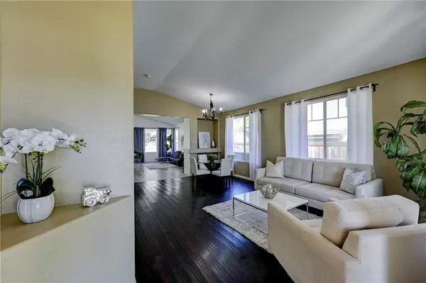 27507 Fallbrook Court, Corona, CA 92883