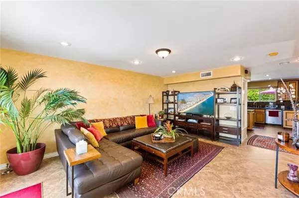San Clemente, CA 92673,3736 Calle Casino