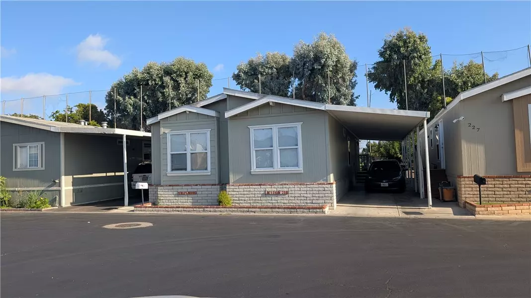 3424 W Washington #228, Santa Ana, CA 92703