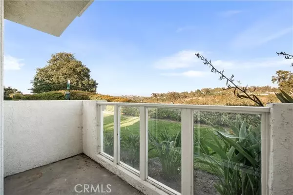 Laguna Niguel, CA 92677,30902 Clubhouse Drive #28F