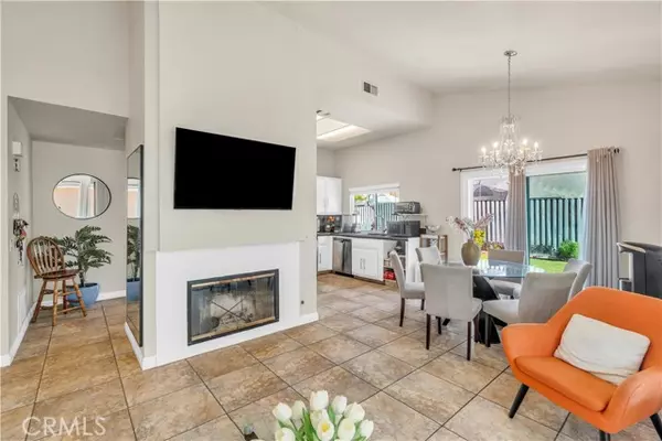302 Daystar Drive, Perris, CA 92571