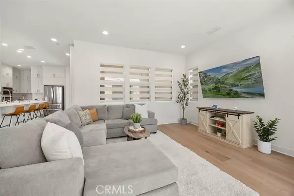 Irvine, CA 92618,140 Aspect