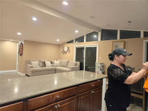 Orange, CA 92868,2234 W Palm Avenue