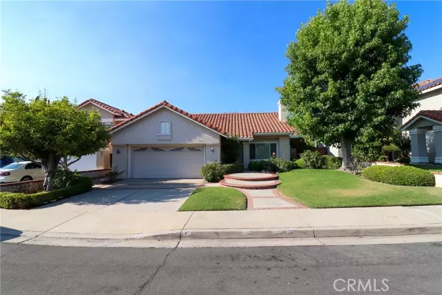 5 Via Nandina, Rancho Santa Margarita, CA 92688