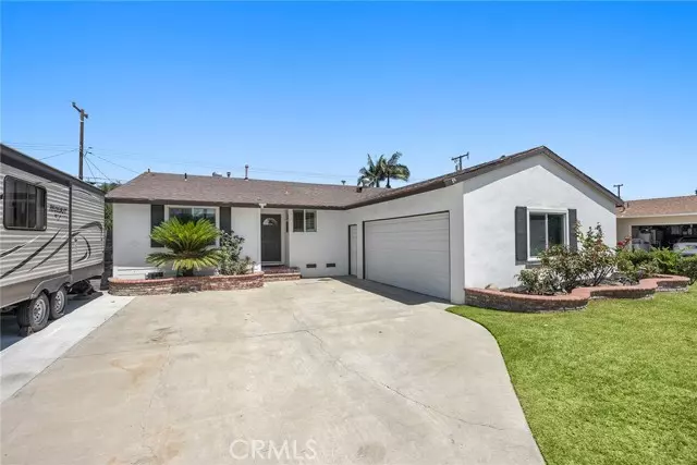 719 W Roberta Avenue, Fullerton, CA 92832
