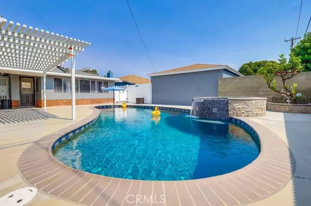 2724 Rutgers Avenue, Long Beach, CA 90815