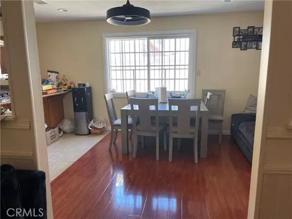 Santa Ana, CA 92703,521 S Western Avenue