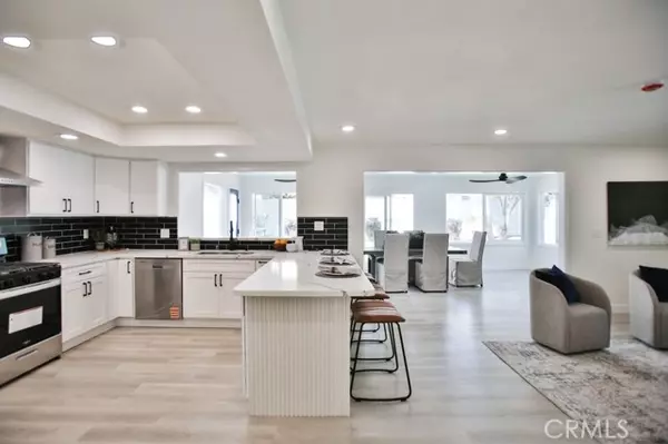 Tustin, CA 92780,2331 Basswood Cir