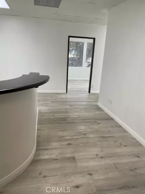 Huntington Beach, CA 92648,18652 Florida Street