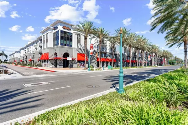 Anaheim, CA 92805,1801 E Katella Avenue #1134