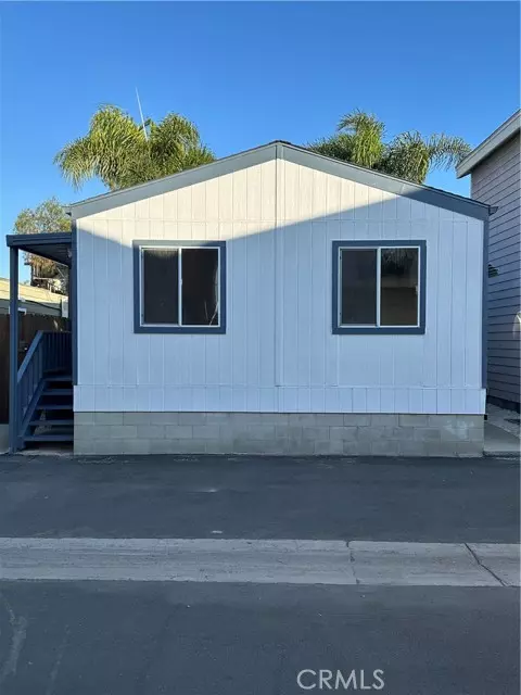 Seal Beach, CA 90740,84 Riversea Road