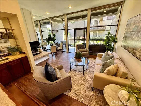 5104 Marina Pacifica Drive, Long Beach, CA 90803