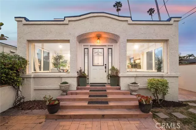 227 Ximeno Avenue, Long Beach, CA 90803