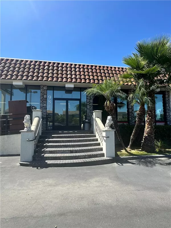 980 E Whittier Blvd, La Habra, CA 90631