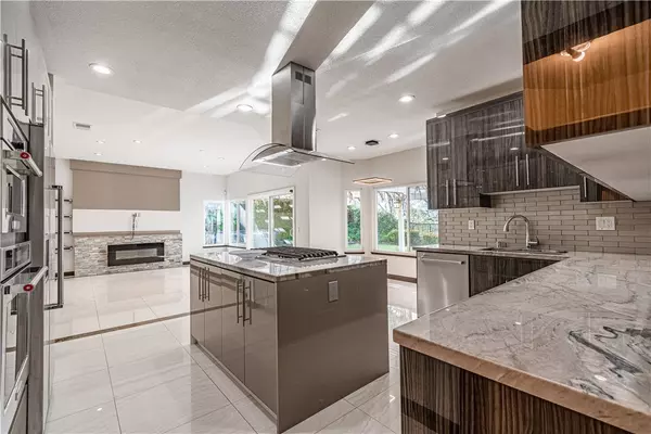 Glendale, CA 91206,3537 Foxglove Road