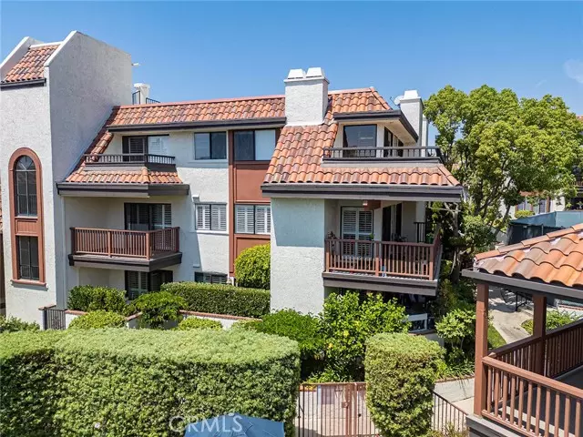 Long Beach, CA 90815,6322 Riviera Cir.