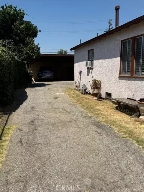 Bell Gardens, CA 90201,6539 Ajax Avenue