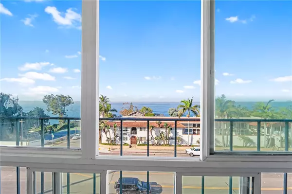 Laguna Beach, CA 92651,240 Moss Street #8