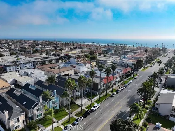 Huntington Beach, CA 92648,320 17th Street