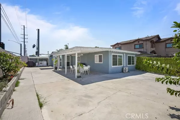 Stanton, CA 90680,7961 Orangewood Avenue