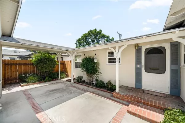 Long Beach, CA 90815,2353 Stanbridge Avenue