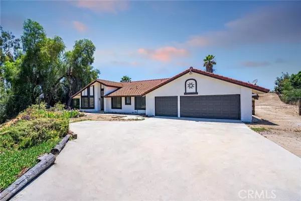 18085 Golden Leaf Lane, Woodcrest, CA 92504