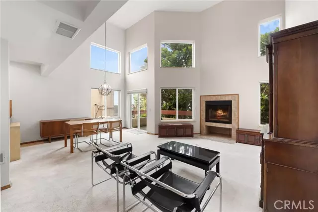 11831 Courtleigh Drive #203, Los Angeles, CA 90066