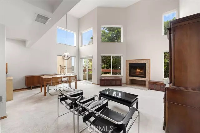 Los Angeles, CA 90066,11831 Courtleigh Drive #203