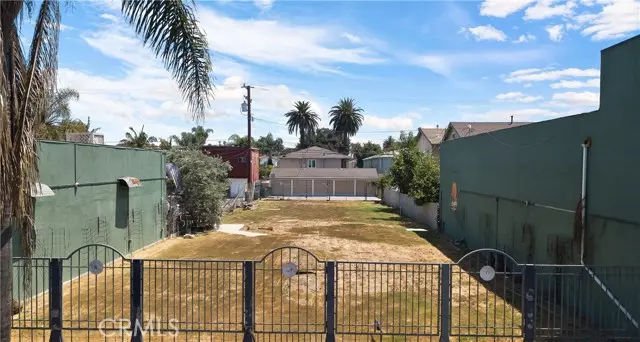 2044 Pacific Avenue, Long Beach, CA 90806