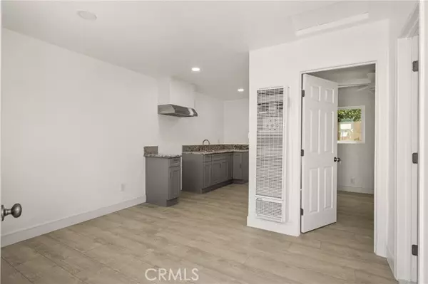 Santa Ana, CA 92703,825 S Shelton Street #A