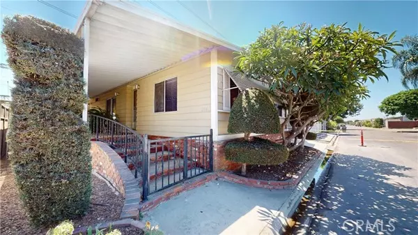 3595 Santa Fe Avenue #214, Long Beach, CA 90810