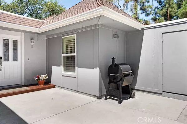Laguna Hills, CA 92653,22185 Caminito Vino