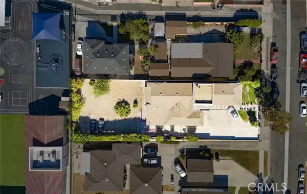 Anaheim, CA 92805,625 W La Verne Street