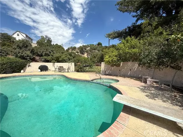 La Habra Heights, CA 90631,1929 Coban Road