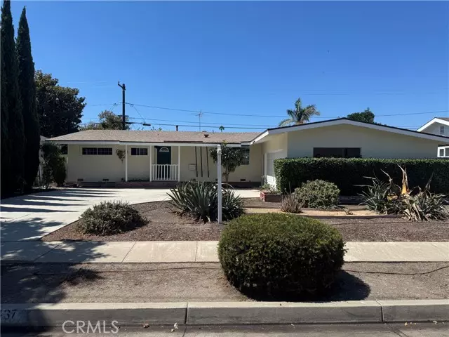 2437 Fordham Drive, Costa Mesa, CA 92626