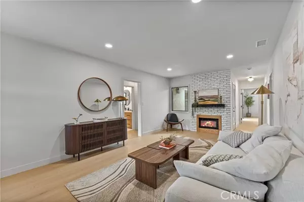 Burbank, CA 91504,2420 N Keystone Street