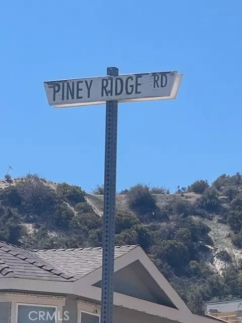 Pinon Hills, CA 92372,3480 Beaver Trail