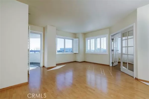 Long Beach, CA 90802,525 E Seaside Way #704