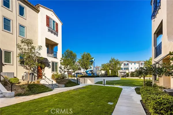 Yorba Linda, CA 92886,18318 Iris