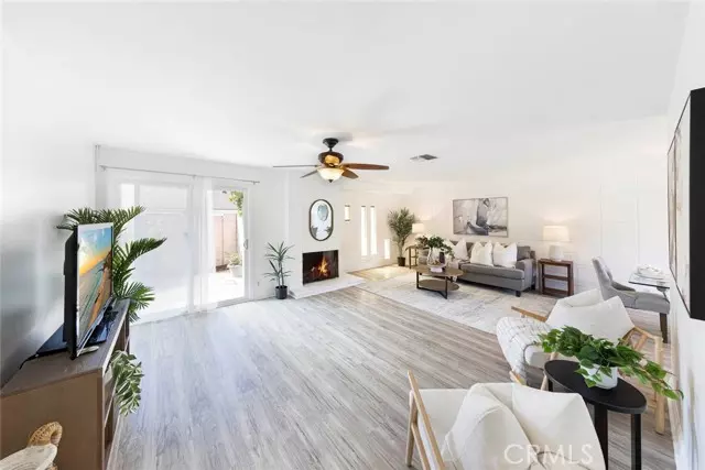 Santa Ana, CA 92705,1830 E 19th Street #3