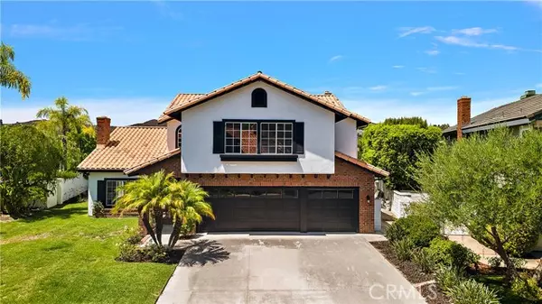 3 Mantenida, Laguna Hills, CA 92679