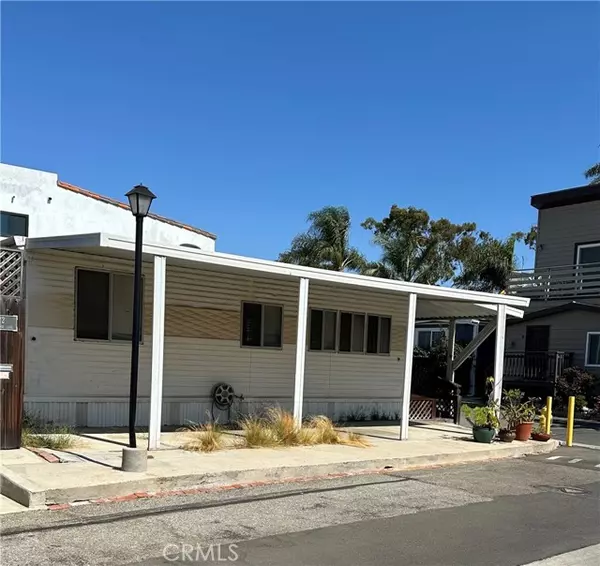 Seal Beach, CA 90740,123 Cottonwood Lane