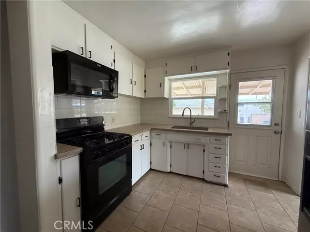 312 E Erna, La Habra, CA 90631