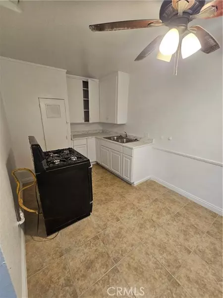 2666 N waterman, San Bernardino, CA 92404