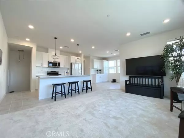 Anaheim, CA 92801,2943 West Lincoln Avenue